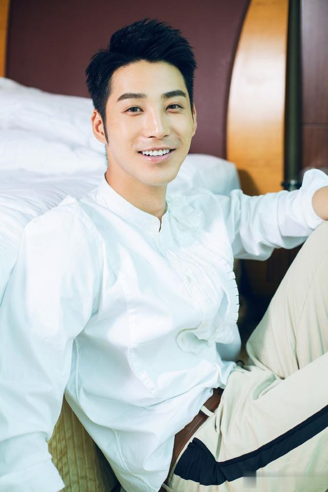 红不了就转行演土剧? 这3位演员拍长剧是糊糊, 演短剧却鹤立鸡群(庞瀚辰大吗)