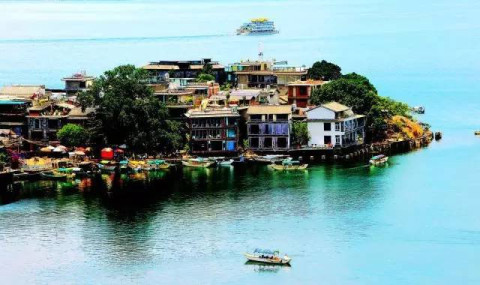 云南昆明,大理,丽江,贵州贵阳,黄果树12天包列