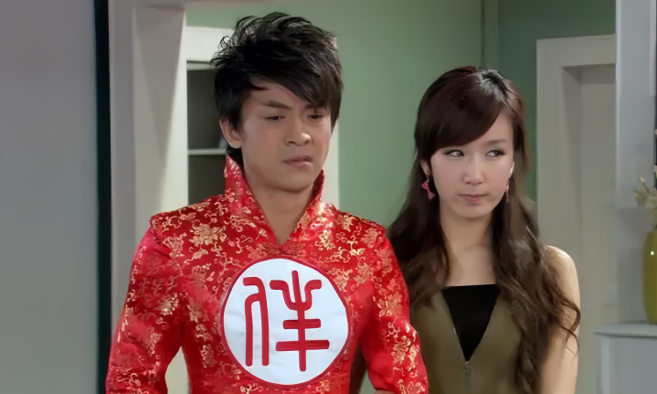 ���鹫Ԣ��Ѻ��ݼ���Ĭ, �ڶ���������ΰ�μӻ���, ��������