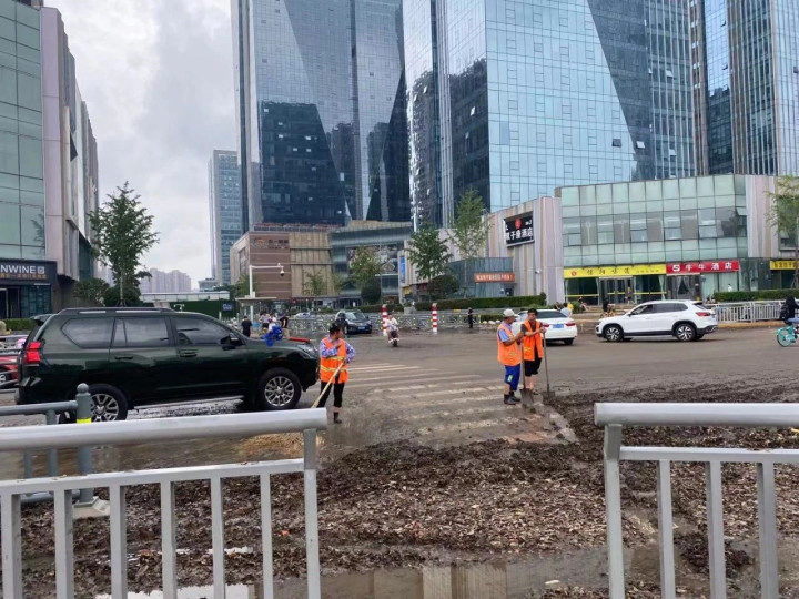 灾后郑州：当一座都市忽然失去了互联网