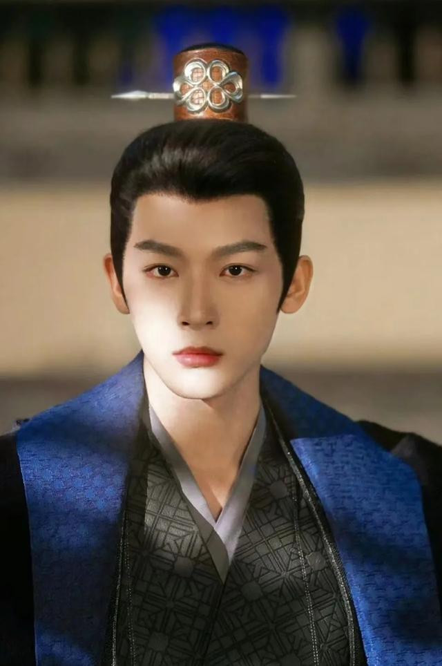 他才是真正的天选古偶人吧?(张晚意壁纸)