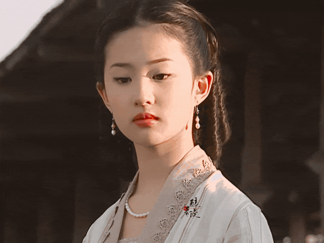 �岿������Ӿ�, �������˸ҷ���, ����: ��ȫ�Ĳ���һ�㰡!(���������µ�һ��Ů)