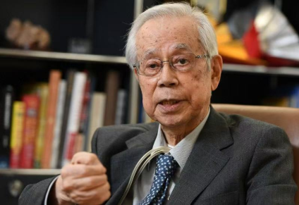 日本前首相福田康夫去世，终年90岁：见证中日和平友好条约的“父子首相”落幕