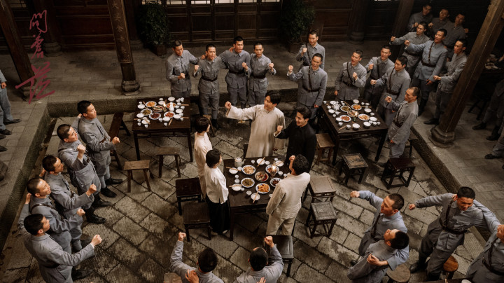 ���Ӿ硶�ʲ�ã���չ�, �״γ�������ë���������سɳ�����