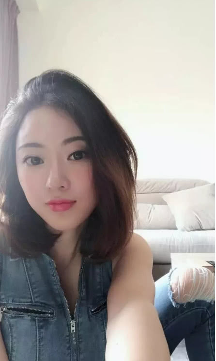 蒋娉婷的牛仔裤玲珑剔透, 因刘强东走红网络, 网友: 人间极品