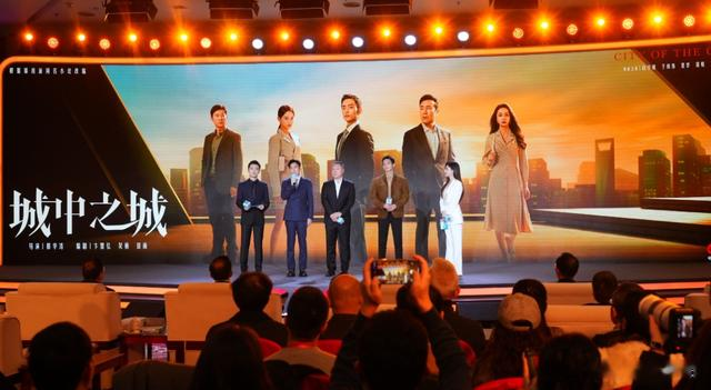 40�����ڴ�硶����֮�ǡ�: �ں�ΰ��������������, ȫԱʵ����!