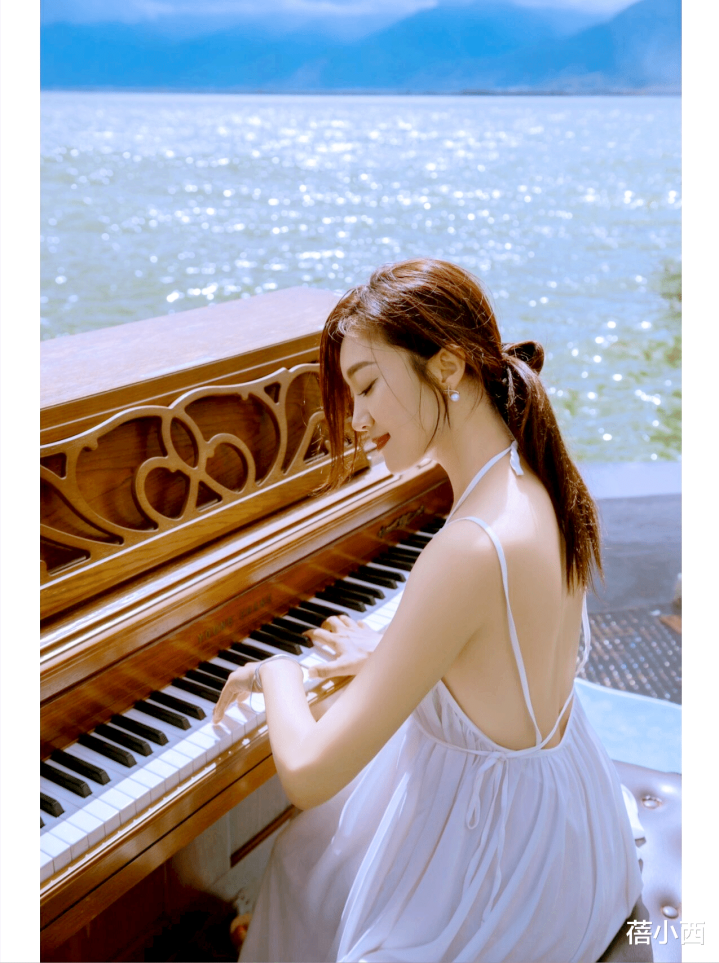 漣С⣬һϮɫҲȹߵŮ(Ĵ,С,ȹ,,Ů)