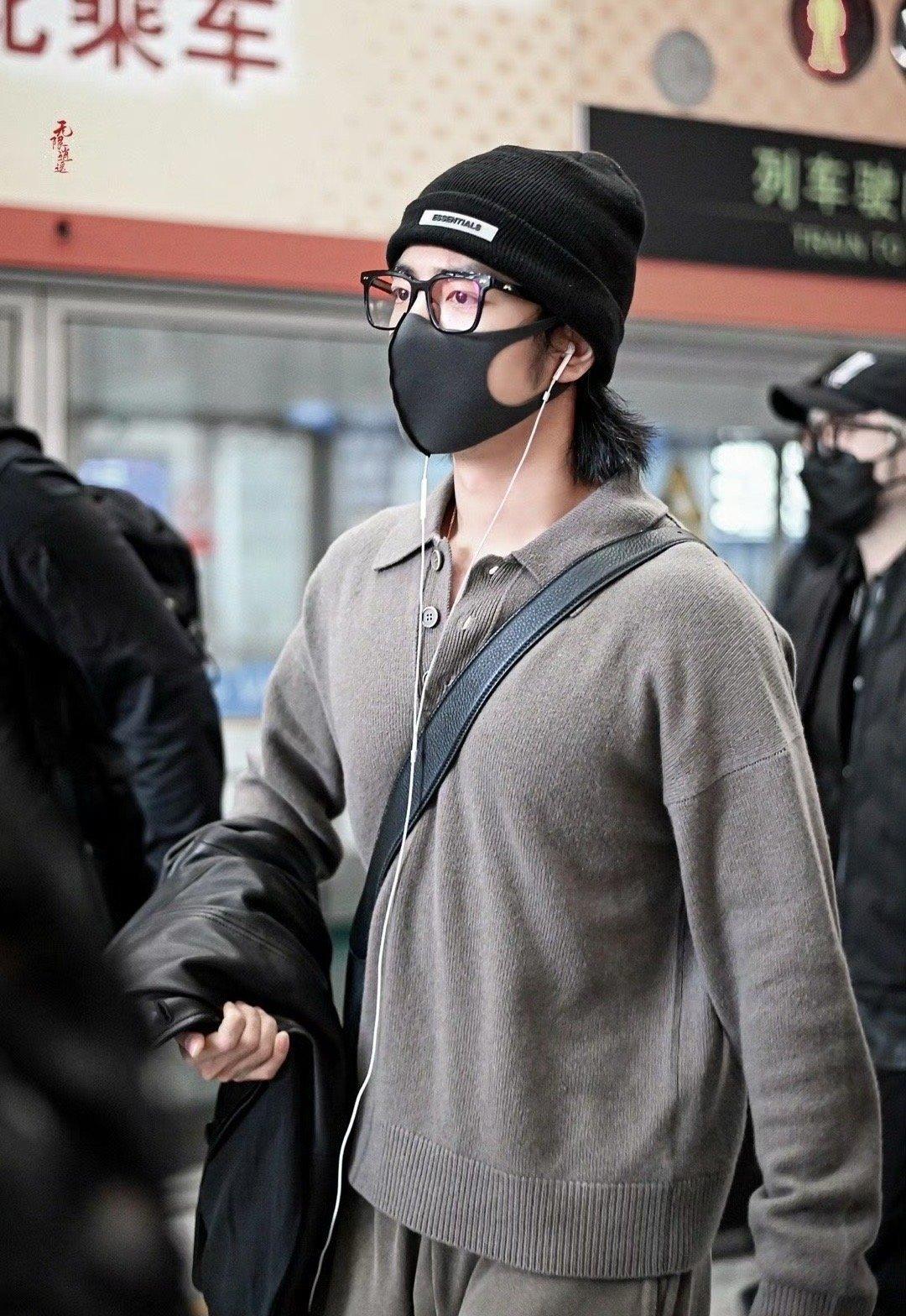 Фս����LOOK���쳱��, ��˿�����¾����