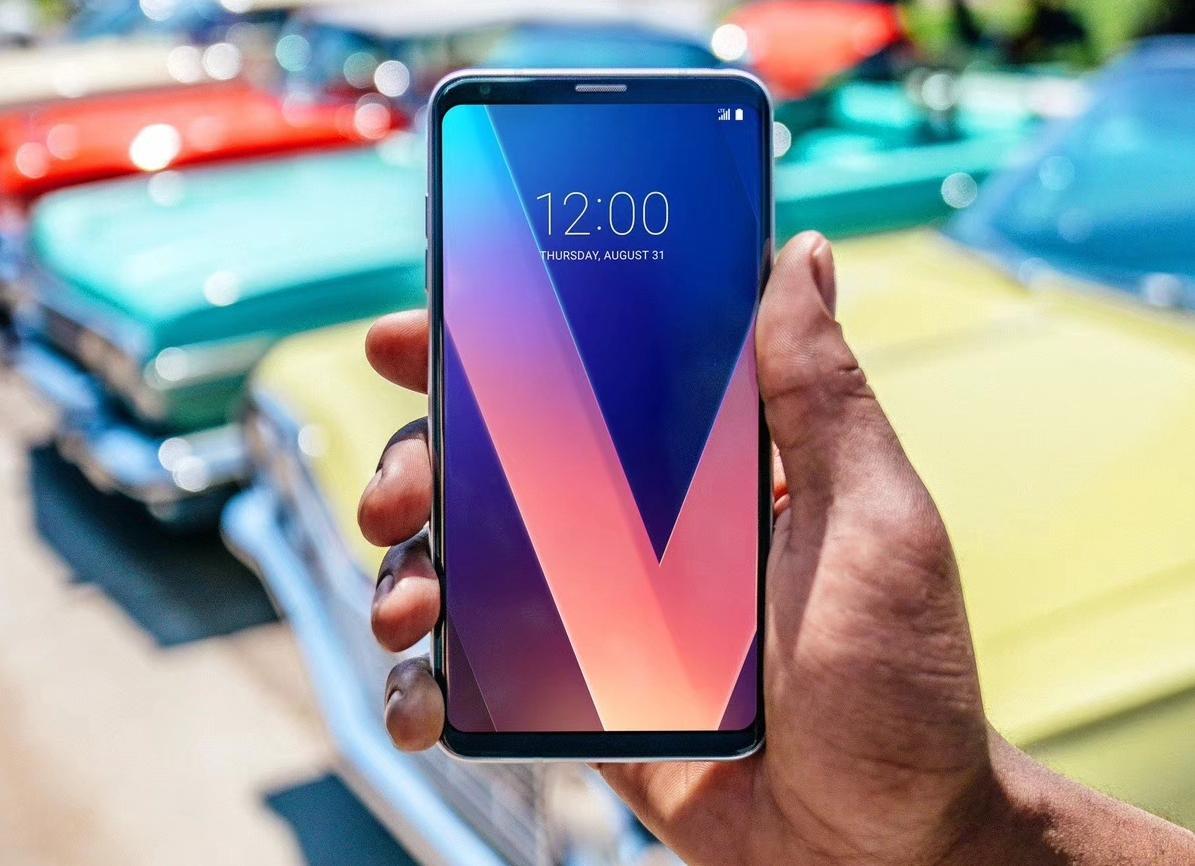 LG新机V30高颜值防水, 卖七千真心贵, 老款狂跌四千你敢买吗