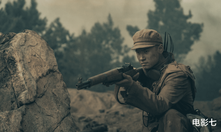 �����Ӣ�ۡ����ӱ���, ֣�������˸���ͷ, �ⲿ��ץס����������