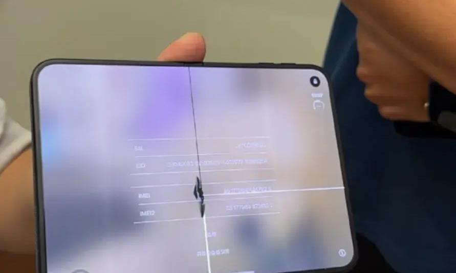 iPhone Duo开售首周密集裂屏！富士康称已换物料且生产未受影响
