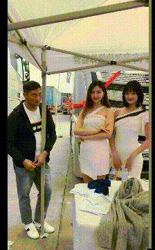 52哈哈网_搞笑动图_美女动态图片