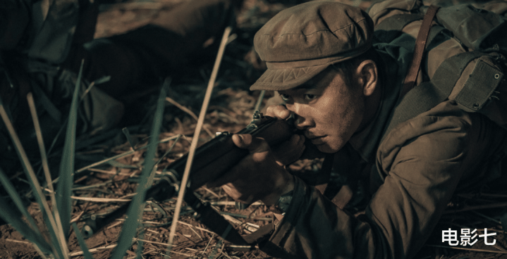 �����Ӣ�ۡ����ӱ���, ֣�������˸���ͷ, �ⲿ��ץס����������