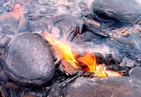 油页岩燃烧图片