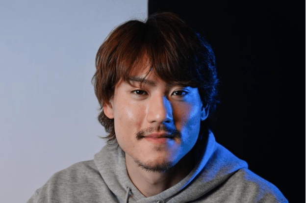 濑古步梦: 学柯南戴腰带能弹出一个球打坏人, 一直是我梦想