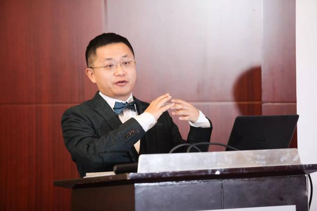 离婚律师_年轻律师的收入(3)