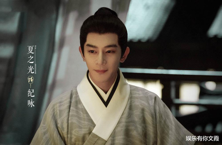 ��һ����װ��������Ϯ, ������������ǿǿЯ��, �������к�Ϸ����