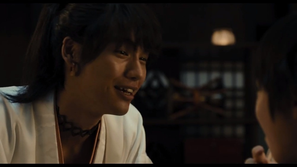 旁白是动画版主角天火的cv中村悠一!