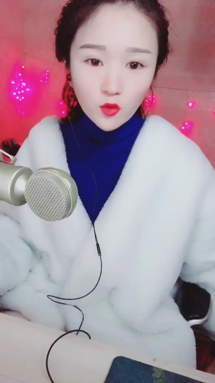 文儿霸气喊麦《新娱加战歌》带字幕.快手号79073227提供