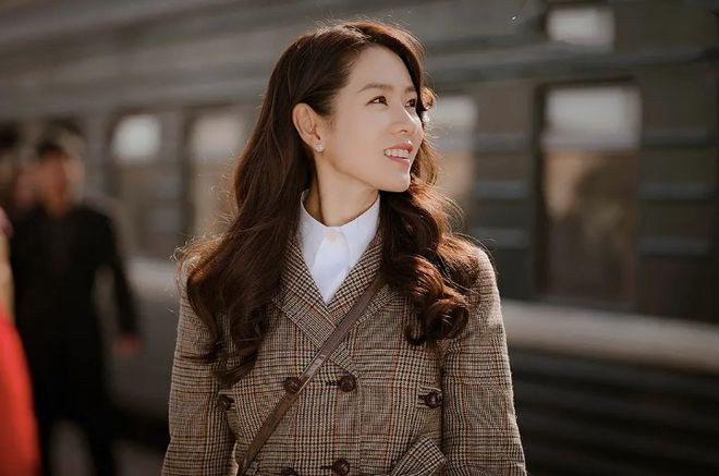 ���ݴ�����10���߷ֺ���, ÿһ�����Ǽ���, �ɱ�˵�㶼������(���� �ݼ�)