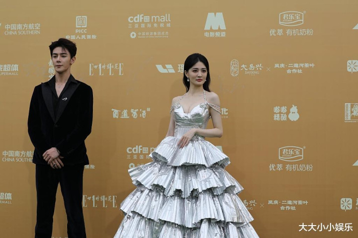 ��V����µķ�������: ����ں��ϵ����ʵ�Ӱ���ϵ�ʱ����ʾ(���ϵ����ʵ�Ӱ�ڼα�)