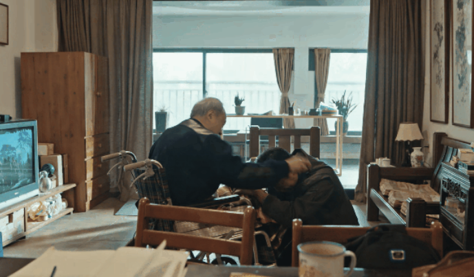 ������ӡ�������������, �ݼ�Ҳ�ǳ���ϸ��, ��Ϸ���������������˵���(���뾯�˵�Ӱ)