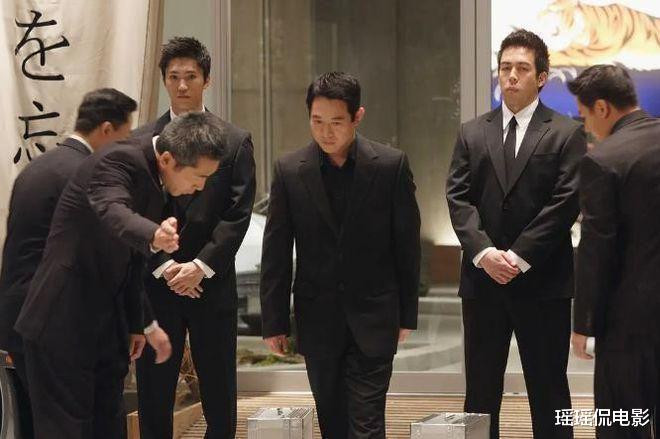 ������δ���ڵ���ӳ6����߶ȵ�Ӱ, ����������ֶ�û����(�����ܺ��������е�Ӱ)