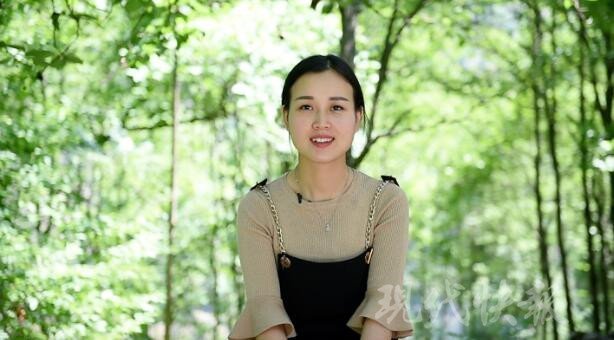 90后女大学生农村卖核桃创业