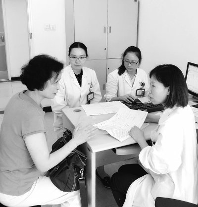 曾宪玉: 帮痤疮男孩走出抑郁阴霾