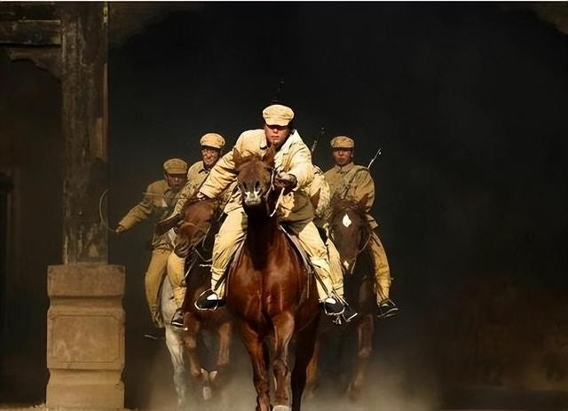 �й���õ�10�����Ӿ�����, Ӻ���������߹�, ��һ���԰�������ʵ(Ӻ������ ��������1566)