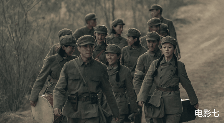 �����Ӣ�ۡ����ӱ���, ֣�������˸���ͷ, �ⲿ��ץס����������