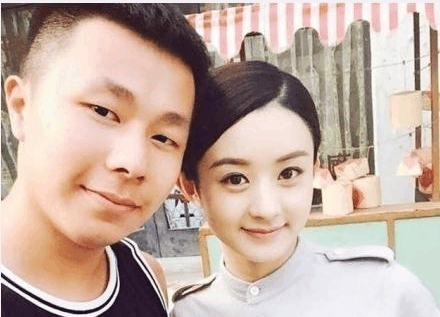 赵丽颖表弟晒与吴亦凡合照:赵丽颖表弟晒与吴