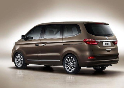 华晨商务mpv轴距2990, 不输别克gl8,奥德赛!