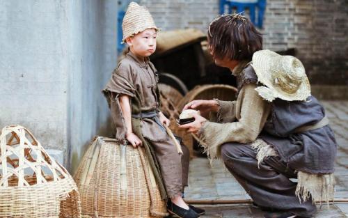 古代酷刑"采生折割", 将人打残,做成动物, 为何现在依旧存在?