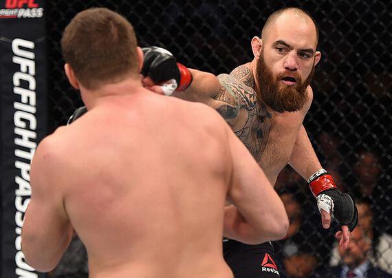 布朗将顶替罗斯维尔在ufc203对阵温盾