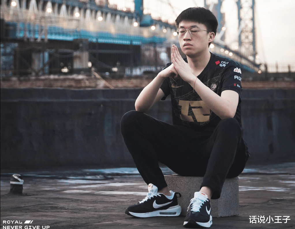 Theshy还没确定留在WBG! 知情人爆料: 小虎和Wei都续约RNG了