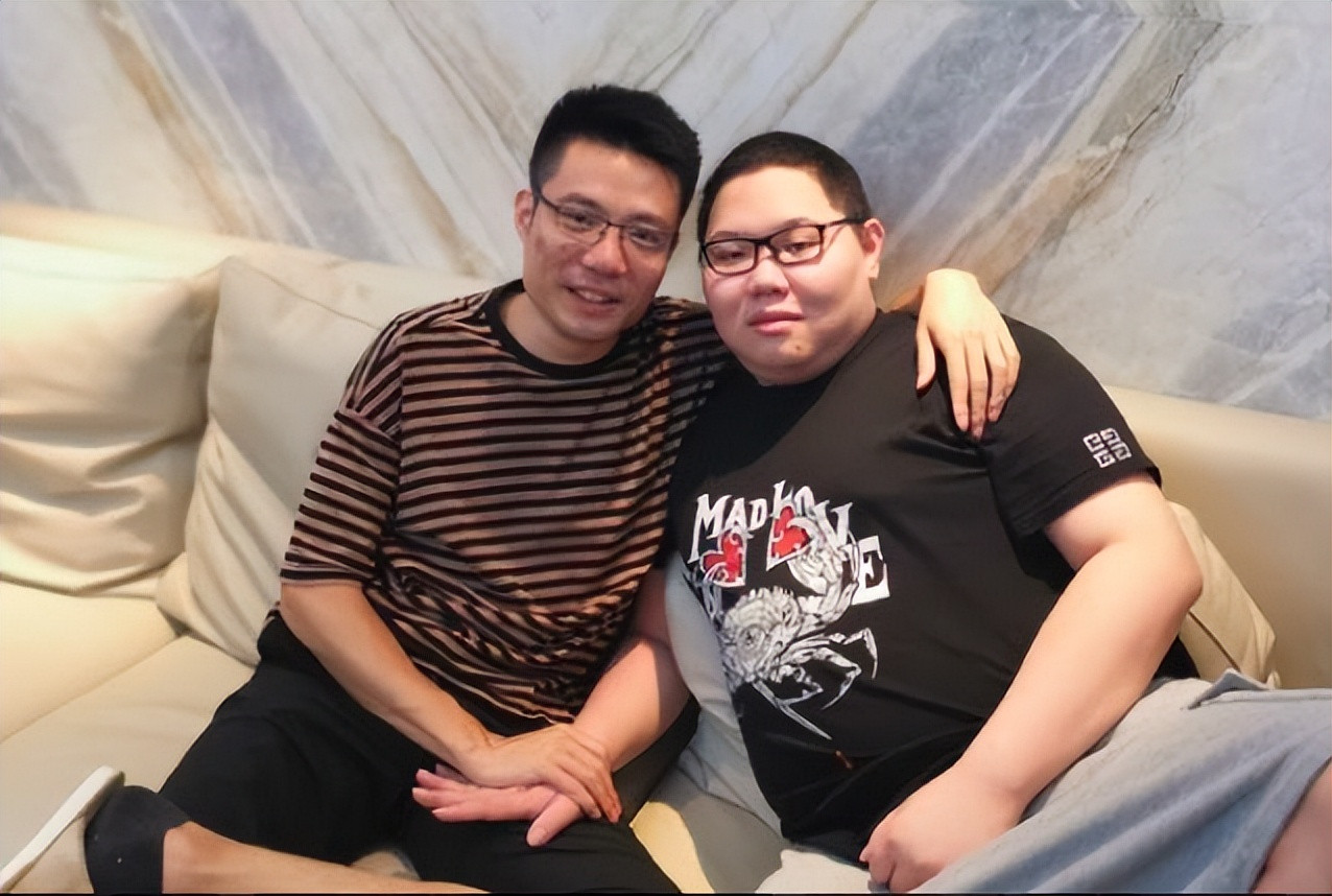 PDD正式和大司马闹掰? 为点小事直播狂怼, 网友: 眼红人家变强了?