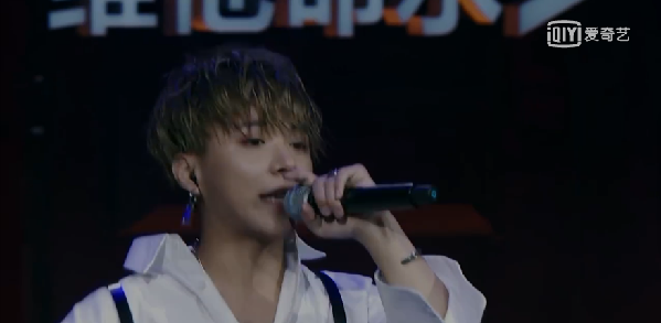 《中国有嘻哈》ZERO-G黄钧泽对决商务Rapper 谁能嘻