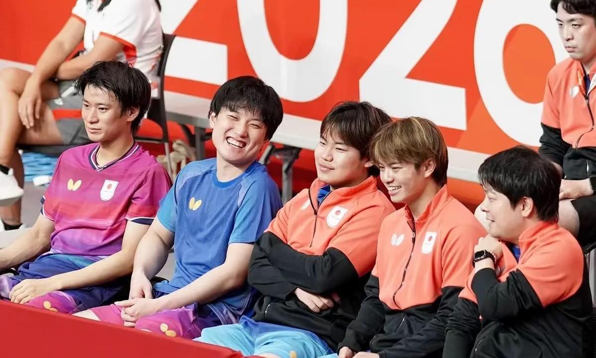 摔拍误伤搭档!松岛辉空拒道歉:5年组合解散,美和改搭哥哥