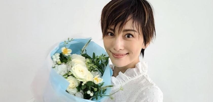 日本女星米倉涼子在泳池旁自曝這件事超不擅長 信息峰