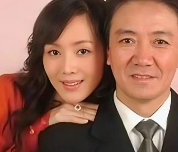 明明是二婚夫妻, 却比初恋还要甜蜜的6对明星(明星婚恋史)