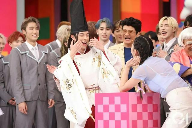 TVBС�����ڻ���, �¾���������Ϸûѹ��, ��ò��������������(�����Ա��)