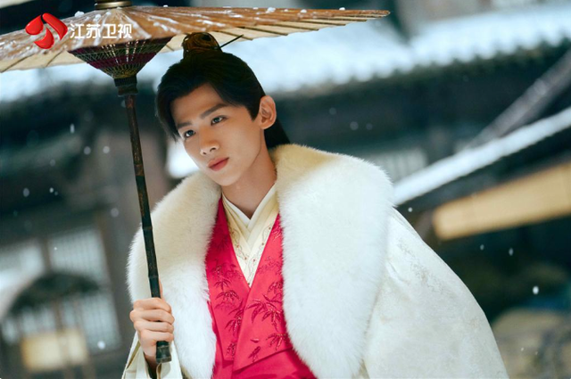 40集古装言情剧来袭, “真情侣”领衔主演, 再现高能名场面, 必追