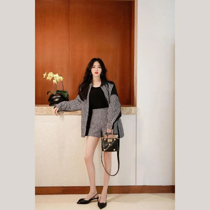 ����, ���Ӿ硶�������������ֿɰ�����С��(����Ů��,�ڵ�����,����,����,������˭)