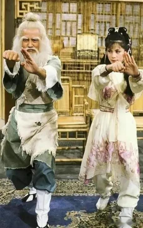 �°桶���Ӣ�۴���Фսׯ��������������ִ��, ���ڴ�