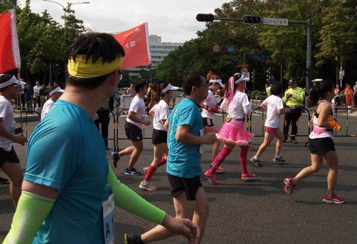 �ײ�����! ��������һ����־�����Ϯ, ��Ա���ݲ���, �벻����(������,����,�,ҽ��С˵)