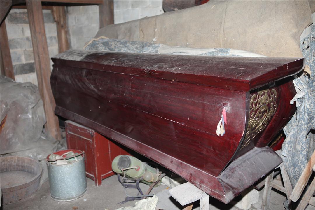 出售土葬棺材 图片合集