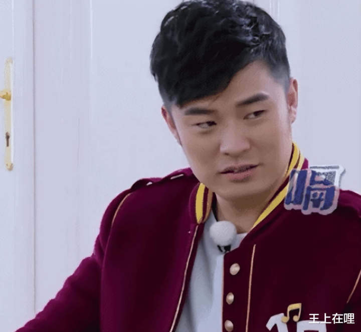 4��Ϸ����: ��ɶ�������Լ�, Ƭ��ǧ�򻹲�����, ������Ź�(��־�ս�ɺ�ݵĵ��Ӿ�)