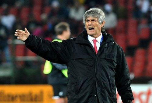 米卢: 国足要学敬业精神, 愿足球给球迷快乐