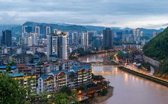 大片既视感的重庆石柱夜景, 惊艳到宝宝啦